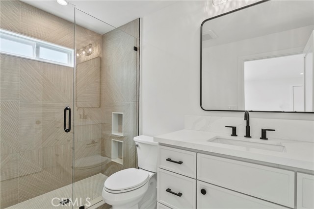 Detail Gallery Image 14 of 24 For 913 E Balboa Blvd #B,  Newport Beach,  CA 92661 - 3 Beds | 3 Baths