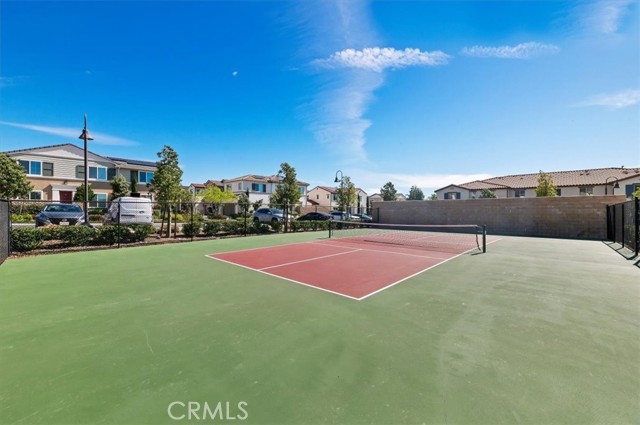 Detail Gallery Image 34 of 53 For 15699 Slowik Ct, Fontana,  CA 92336 - 4 Beds | 3/1 Baths