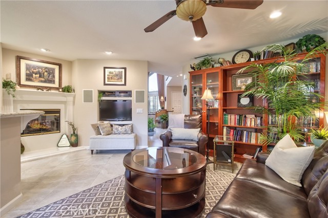 Detail Gallery Image 15 of 45 For 40085 Villa Venecia, Temecula,  CA 92591 - 4 Beds | 3 Baths