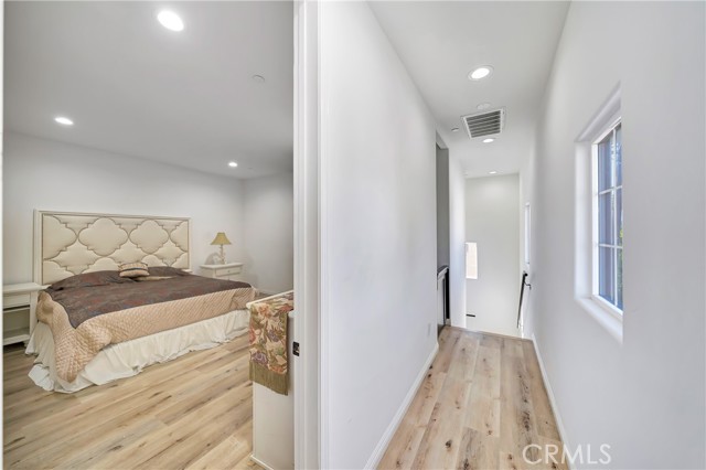 1101 N Maclay Avenue, San Fernando CA: https://media.crmls.org/medias/1d605980-cd49-4404-bde6-1d8de119cae9.jpg