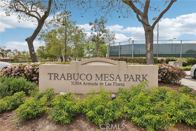 1 Buttercup, Rancho Santa Margarita CA: https://media.crmls.org/medias/1d60d101-2458-458a-8a40-826f35bf0873.jpg
