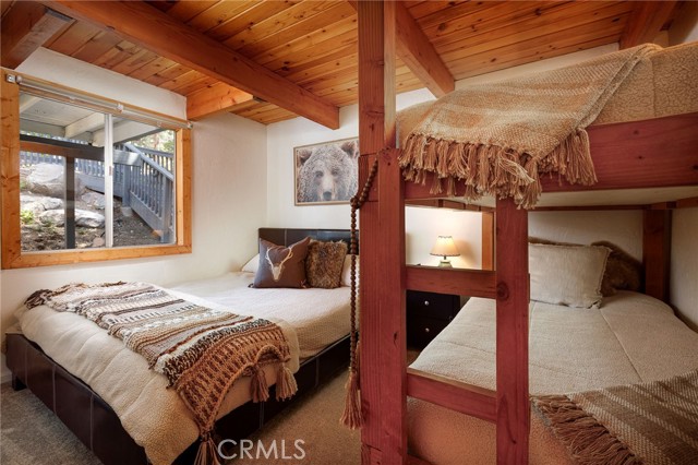 Detail Gallery Image 13 of 34 For 422 Pyramid, Lake Arrowhead,  CA 92352 - 3 Beds | 2 Baths