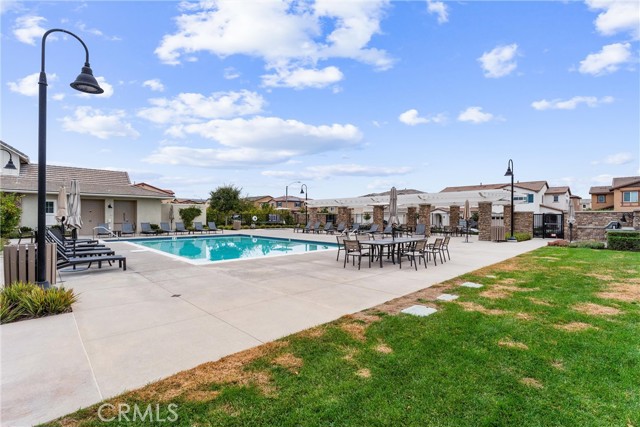 Detail Gallery Image 35 of 38 For 24253 Hazelnut Ave, Murrieta,  CA 92562 - 4 Beds | 2/1 Baths