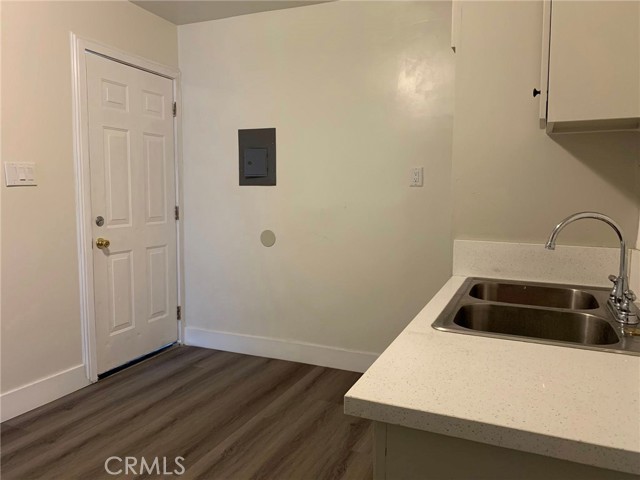 Detail Gallery Image 10 of 16 For 6510 S Figueroa, Los Angeles,  CA 90003 - – Beds | – Baths