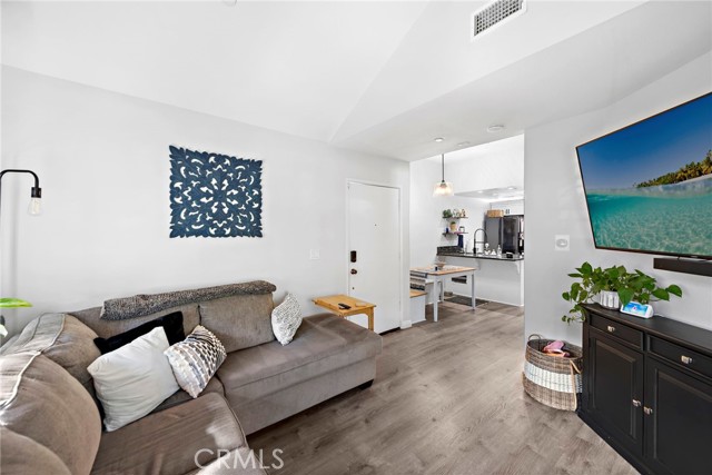 Detail Gallery Image 3 of 17 For 1046 Calle Del Cerro #416,  San Clemente,  CA 92672 - 1 Beds | 1 Baths