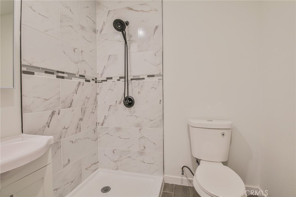 https://media.crmls.org/medias/1d627dbe-4f23-49de-948d-62d185d08528.jpg?preset=X-Large