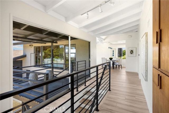 1961 Temple Hills Drive, Laguna Beach CA: https://media.crmls.org/medias/1d6467d1-3d03-4786-9498-f5245e80aeb0.jpg
