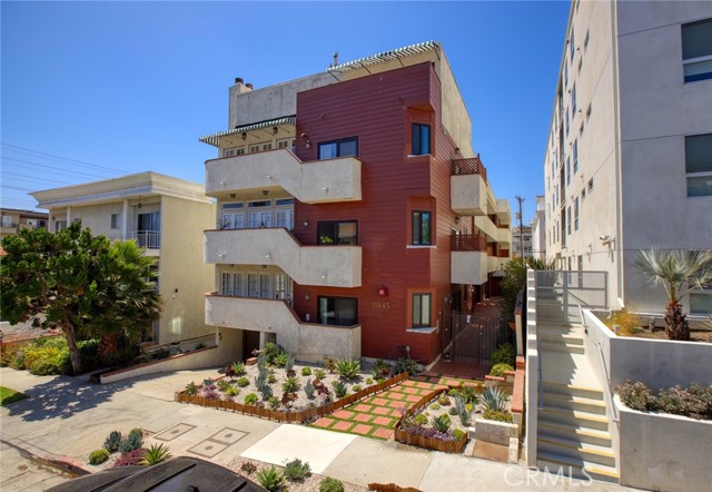 Detail Gallery Image 45 of 57 For 11845 Mayfield Ave #303,  Los Angeles,  CA 90049 - 2 Beds | 2/1 Baths