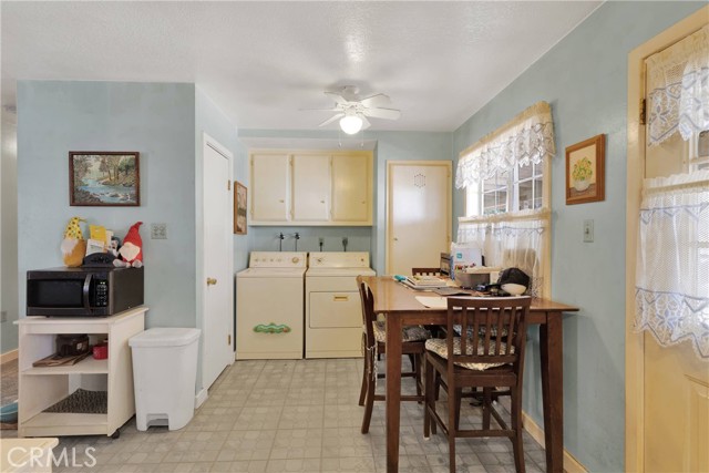Detail Gallery Image 13 of 44 For 5635 Honeyhill Rd a & B,  Oak Hills,  CA 92344 - 3 Beds | 1 Baths