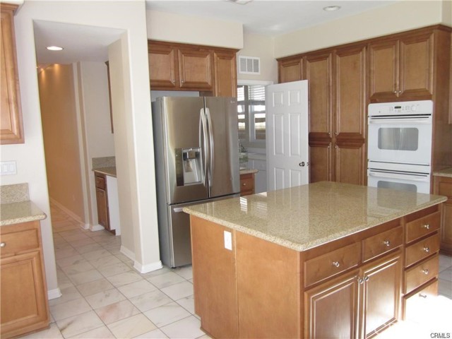 Detail Gallery Image 15 of 44 For 27086 Pumpkin St, Murrieta,  CA 92562 - 5 Beds | 3 Baths