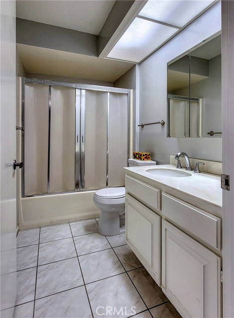 Detail Gallery Image 18 of 33 For 5523 via La Mesa #C,  Laguna Woods,  CA 92637 - 2 Beds | 2 Baths