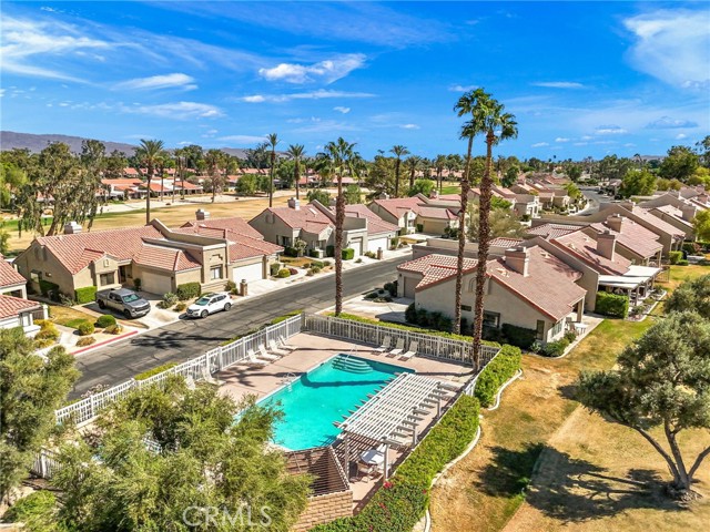 41961 Preston Trail, Palm Desert CA: https://media.crmls.org/medias/1d689263-20ba-4458-a9a5-c3f46bf58e68.jpg
