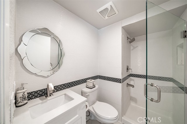 Detail Gallery Image 29 of 55 For 7152 Sunlight Dr, Huntington Beach,  CA 92647 - 5 Beds | 4 Baths