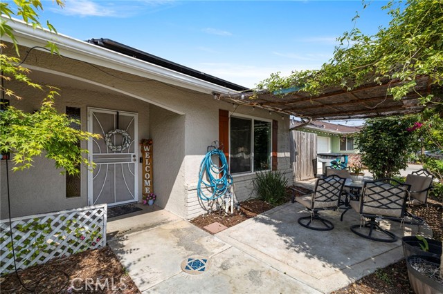 Detail Gallery Image 3 of 23 For 437 N Phillip Ave, Fresno,  CA 93727 - 3 Beds | 2 Baths
