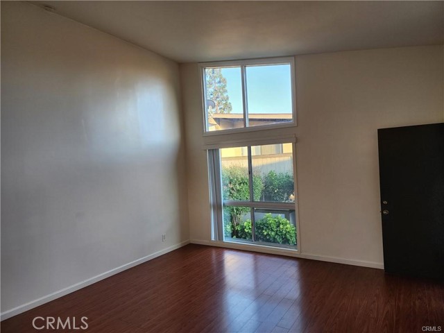 23302 Sesame Street, Torrance CA: https://media.crmls.org/medias/1d693844-afbe-4b43-8d4e-66030de872bb.jpg