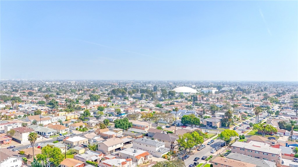 https://media.crmls.org/medias/1d6a77d7-1836-42de-acd1-c7c9668a71b6.jpg?preset=X-Large