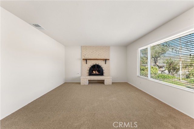 Detail Gallery Image 10 of 39 For 34913 Persimmon Ave, Yucaipa,  CA 92399 - 3 Beds | 2 Baths