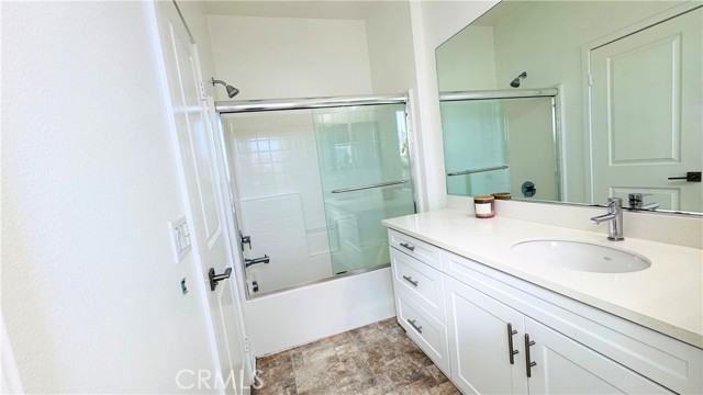 Detail Gallery Image 17 of 20 For 936 Savi Drive #104,  Corona,  CA 92878 - 3 Beds | 3/1 Baths
