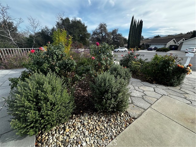 Detail Gallery Image 11 of 33 For 1573 Glenbrock Ln, Newbury Park,  CA 91320 - 3 Beds | 2 Baths