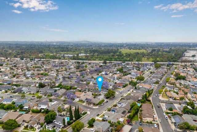 3650 Claremore Avenue, Long Beach CA: https://media.crmls.org/medias/1d6d5ec3-018b-435b-af2c-4abab08f2ba4.jpg