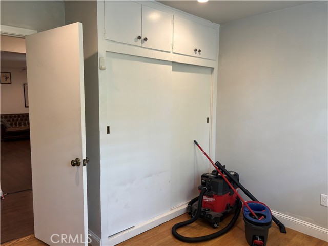 12917 Gladstone photo 12
