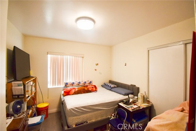 12828 Ramona Boulevard, Baldwin Park CA: https://media.crmls.org/medias/1d6dc664-938f-43d0-a651-036a925dae39.jpg