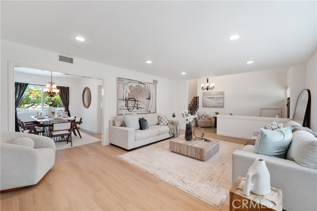 Detail Gallery Image 14 of 45 For 651 N Sunnyslope Ave, Pasadena,  CA 91107 - 5 Beds | 3 Baths