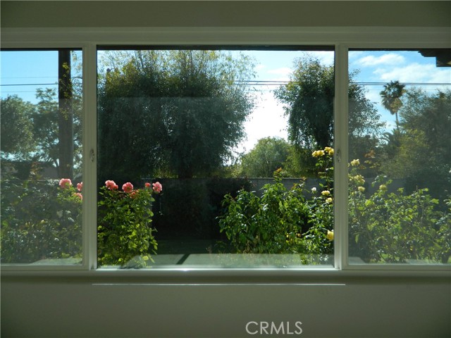 Detail Gallery Image 7 of 30 For 888 via Maria, Upland,  CA 91784 - 3 Beds | 3/1 Baths