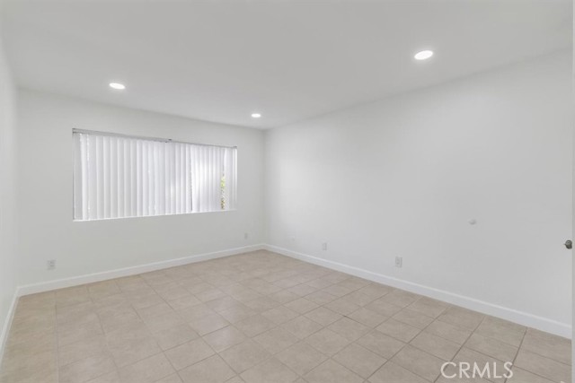 Detail Gallery Image 24 of 44 For 1044 Cabrillo Park #B,  Santa Ana,  CA 92701 - 2 Beds | 1 Baths