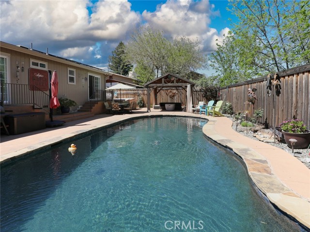 Detail Gallery Image 5 of 31 For 15233 Austin, Clearlake,  CA 95422 - 3 Beds | 2 Baths