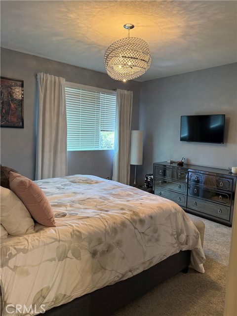 18449 W Calico Lane, Northridge CA: https://media.crmls.org/medias/1d6e9bba-3bcf-4e4c-b795-de79286912f8.jpg