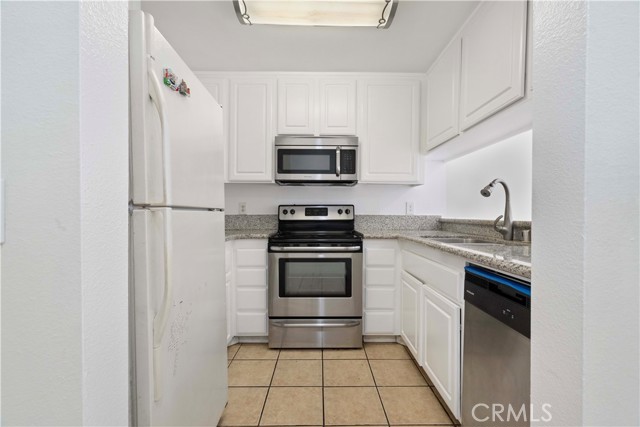 Detail Gallery Image 2 of 20 For 2507 E 15th St #107,  Long Beach,  CA 90804 - 2 Beds | 2 Baths