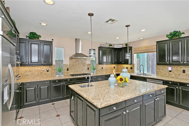 13744 Star Ruby Avenue, Eastvale CA: https://media.crmls.org/medias/1d6ef210-fc22-4fa6-bb3e-1aeb86ef166a.jpg