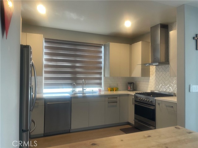 Detail Gallery Image 5 of 12 For 835 Francesca #201,  Walnut,  CA 91789 - 2 Beds | 2 Baths