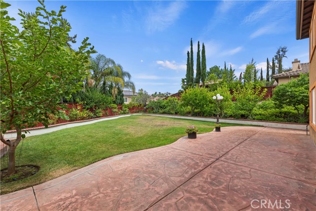16183 Village Meadow Drive, Riverside CA: https://media.crmls.org/medias/1d6f2482-1fd4-4e03-a74f-ba80ade8b9cf.jpg