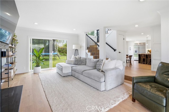 Image 7 of 43 For 20082 Gothic Circle