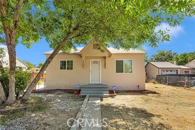 Detail Gallery Image 1 of 1 For 1573 Genevieve St, San Bernardino,  CA 92405 - 3 Beds | 2 Baths