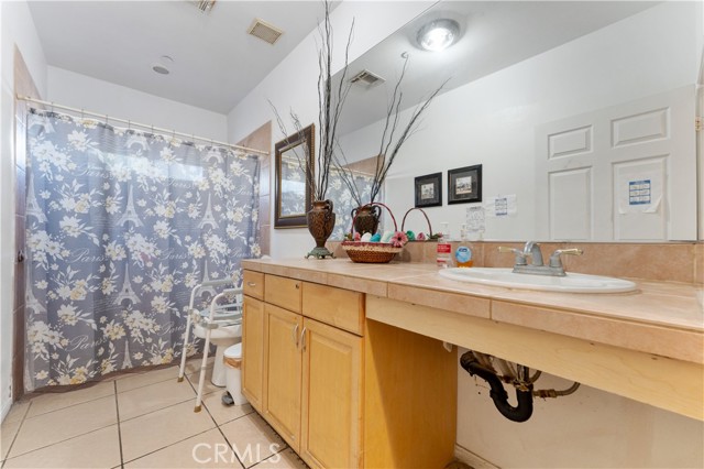 32175 Cathedral Canyon Drive, Cathedral City, California 92234, ,Commercial Sale,For Sale,32175 Cathedral Canyon Drive,CROC24252526
