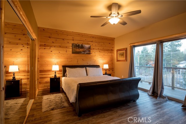 325 Stoney Creek Road, Big Bear Lake CA: https://media.crmls.org/medias/1d7137d9-1d79-48e9-bd30-c0ecaf3038a9.jpg