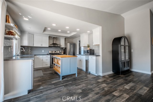 Detail Gallery Image 8 of 30 For 5829 Quiroz, Jurupa Valley,  CA 92509 - 3 Beds | 2 Baths