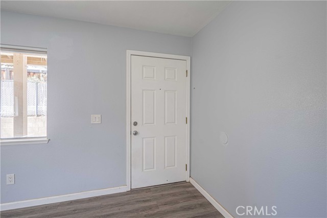 Detail Gallery Image 9 of 32 For 719 Walnut Dr, Lake Elsinore,  CA 92530 - 2 Beds | 2 Baths