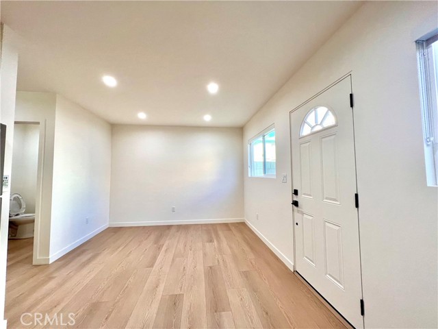 Detail Gallery Image 6 of 11 For 5255 3/4 Denny Ave, North Hollywood,  CA 91601 - 1 Beds | 1 Baths