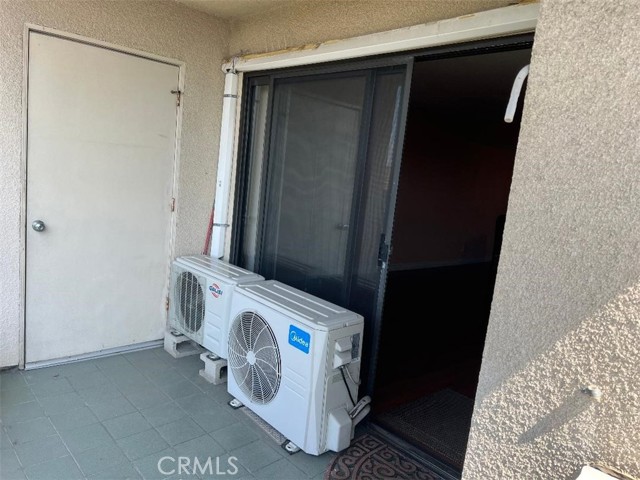 Image 23 of 27 For 321 Orange Avenue 306