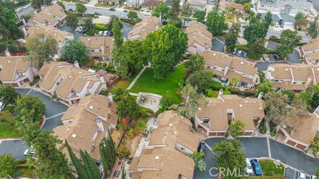 Detail Gallery Image 34 of 37 For 215 E Chestnut Ave #D,  Monrovia,  CA 91016 - 3 Beds | 3 Baths