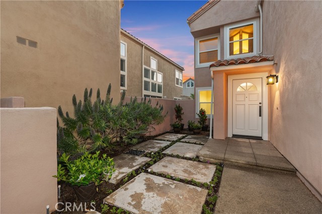 Detail Gallery Image 3 of 75 For 17 Coromande, Irvine,  CA 92614 - 3 Beds | 2/1 Baths