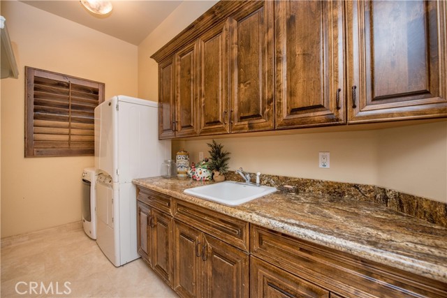 Detail Gallery Image 52 of 73 For 1340 Hidden Springs Dr, Corona,  CA 92881 - 7 Beds | 7/1 Baths