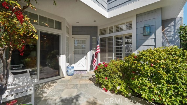 Detail Gallery Image 2 of 39 For 3620 Daffodil Ave #31,  Corona Del Mar,  CA 92625 - 2 Beds | 2 Baths
