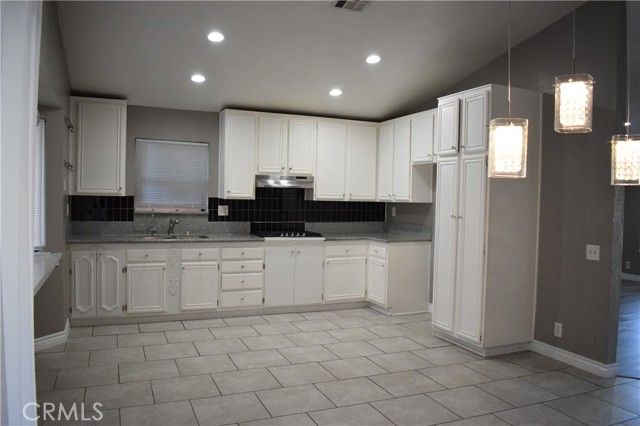 Detail Gallery Image 22 of 69 For 44002 32nd St, Lancaster,  CA 93536 - 4 Beds | 2 Baths