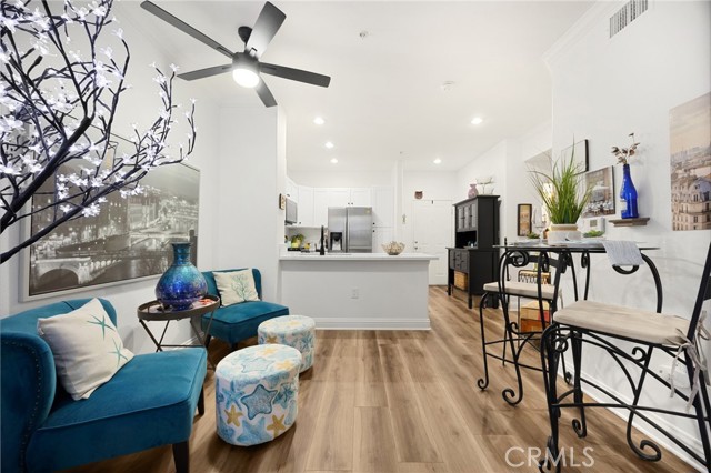 Detail Gallery Image 11 of 41 For 3148 Watermarke Pl, Irvine,  CA 92612 - 1 Beds | 1 Baths