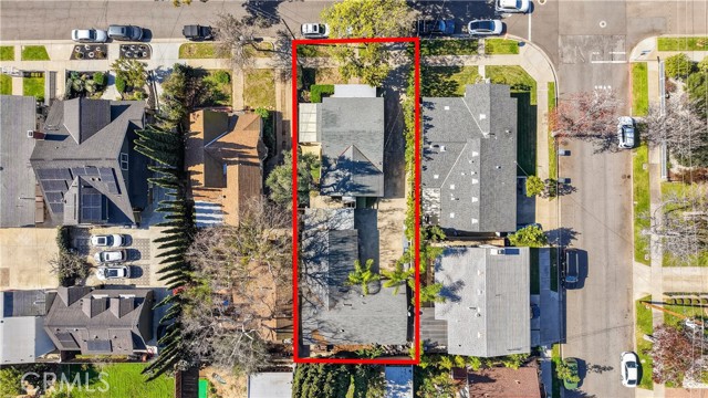 Detail Gallery Image 10 of 13 For 381 N Harwood, Orange,  CA 92866 - 5 Beds | 2 Baths